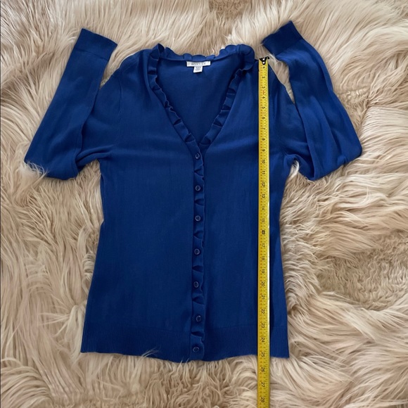 Cardigan Sweater with Ruffled Trim M - Picture 8 of 11